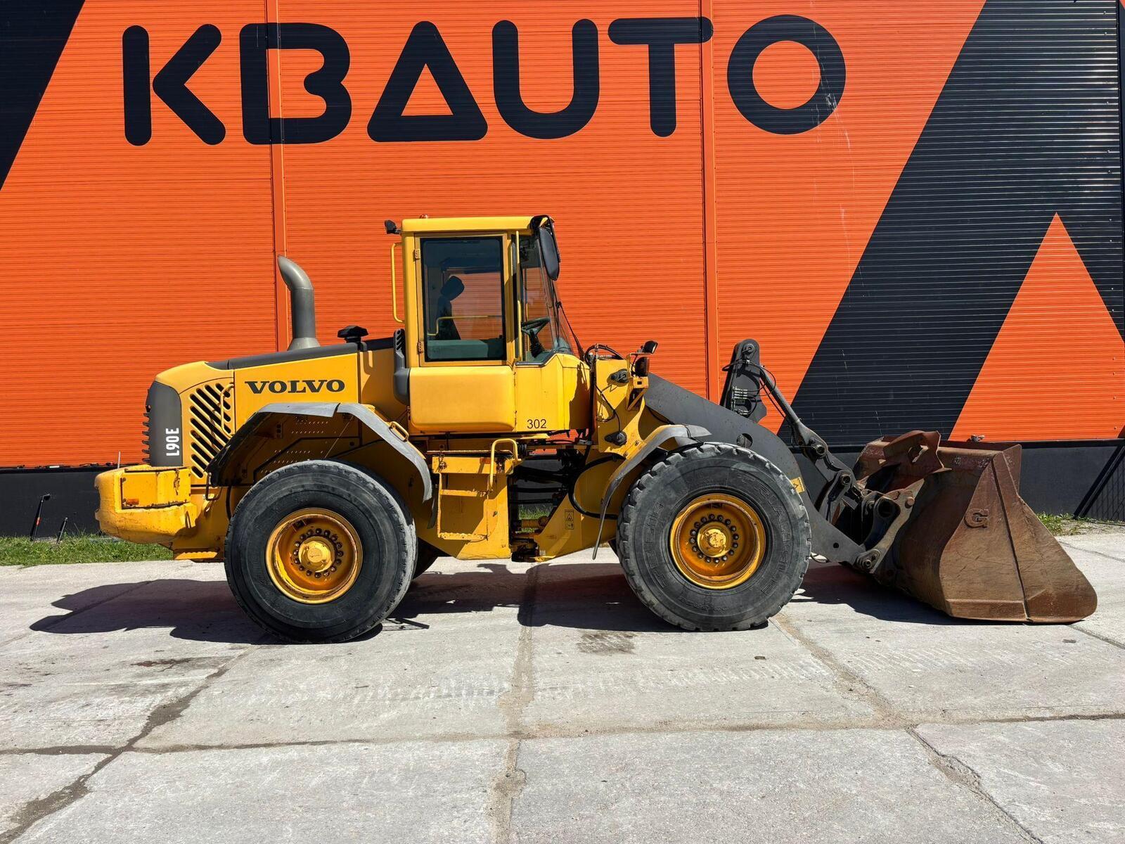 Volvo L 90 E 4x4, photo 5/26