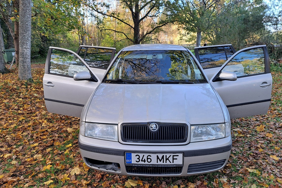 Škoda Octavia, 2003, 2.0, 85 kW, bensiin, automaat, esivedu
