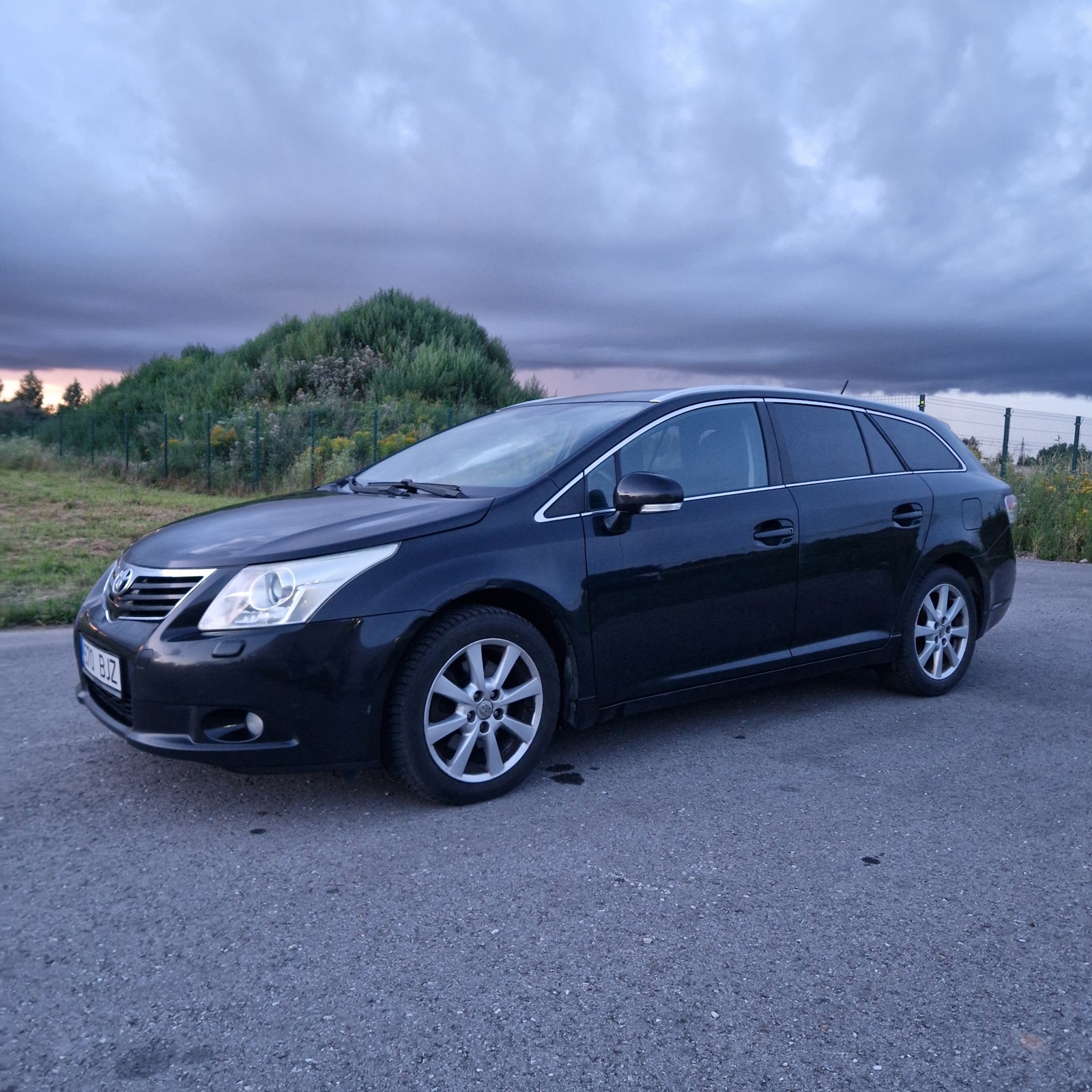 Toyota Avensis 2.2 110kW 2010, photo 2/10