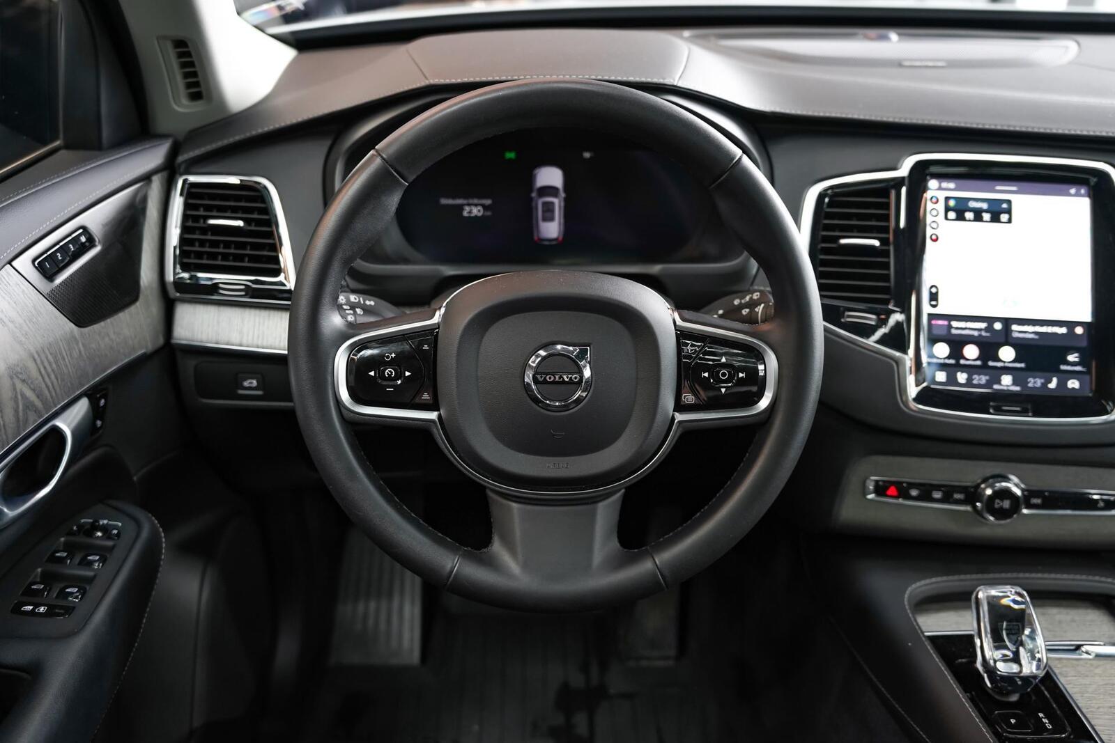 Volvo XC90 2023, photo 7/16