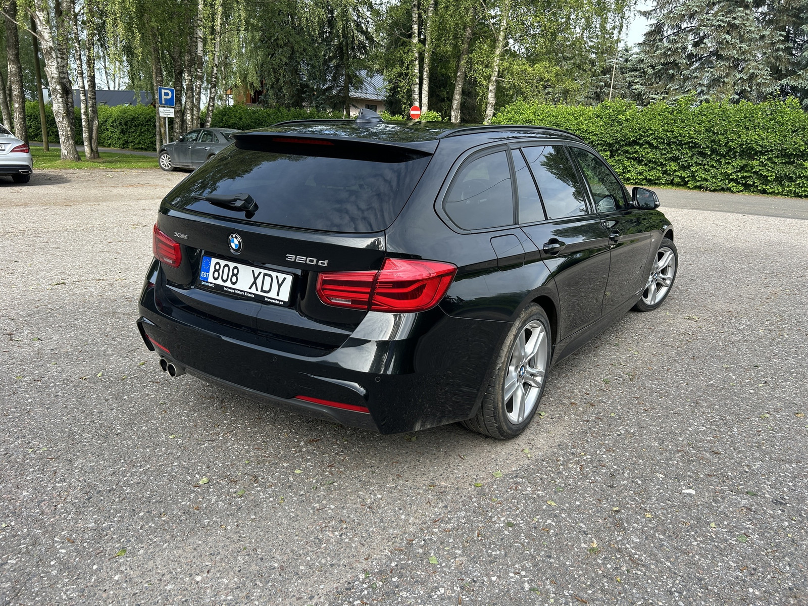 BMW 320 2019, photo 5/10