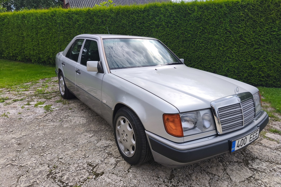 Mercedes-Benz 400, 1996, 4.2, 205 kW, бензин, автомат, задний привод