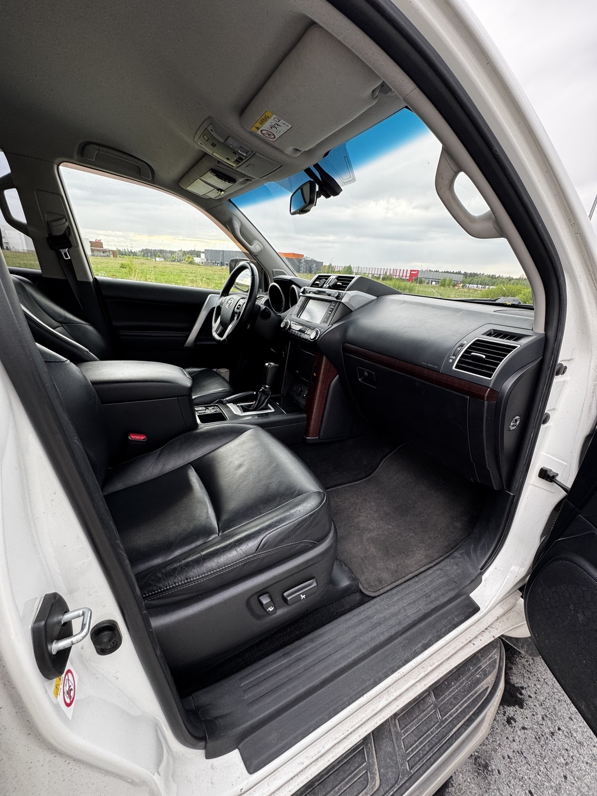 Toyota Land Cruiser 2016, photo 7/13