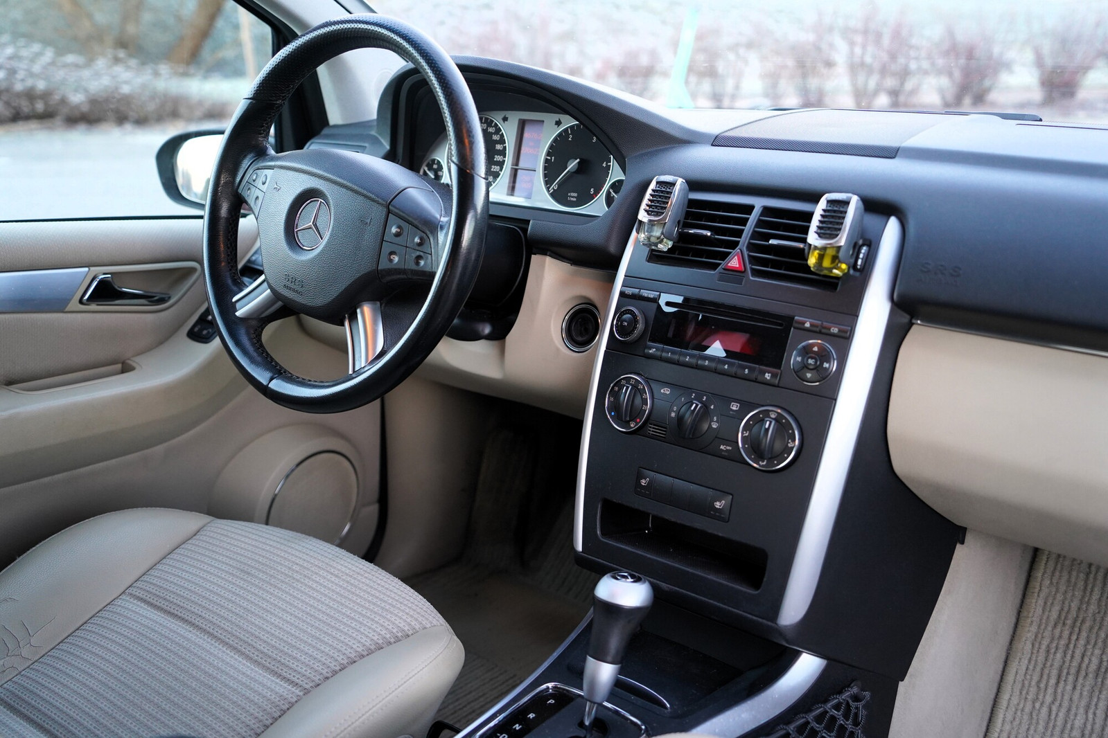 Mercedes-Benz B 200 2005, kuva 2/7