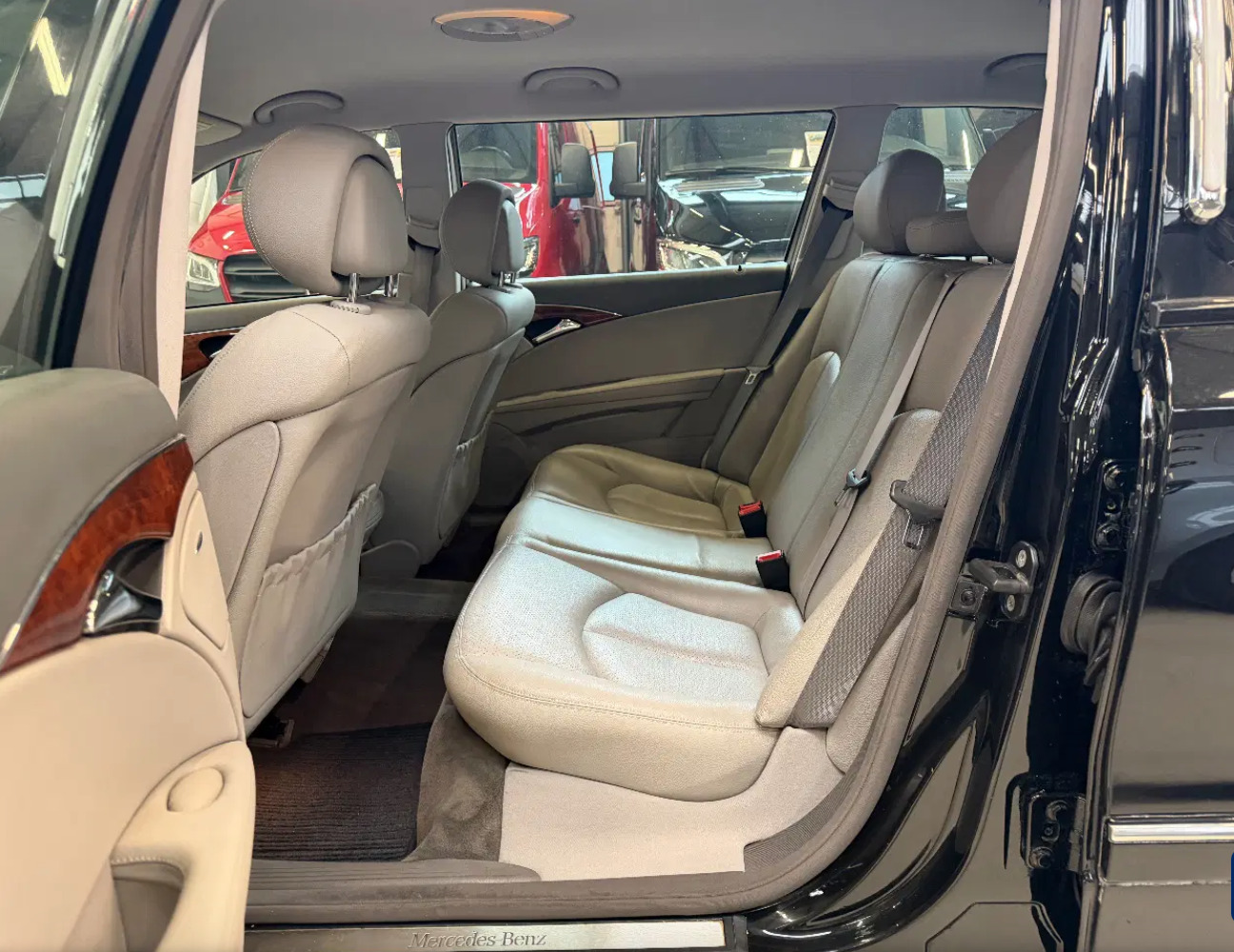 Mercedes-Benz E 200 2007, photo 7/9