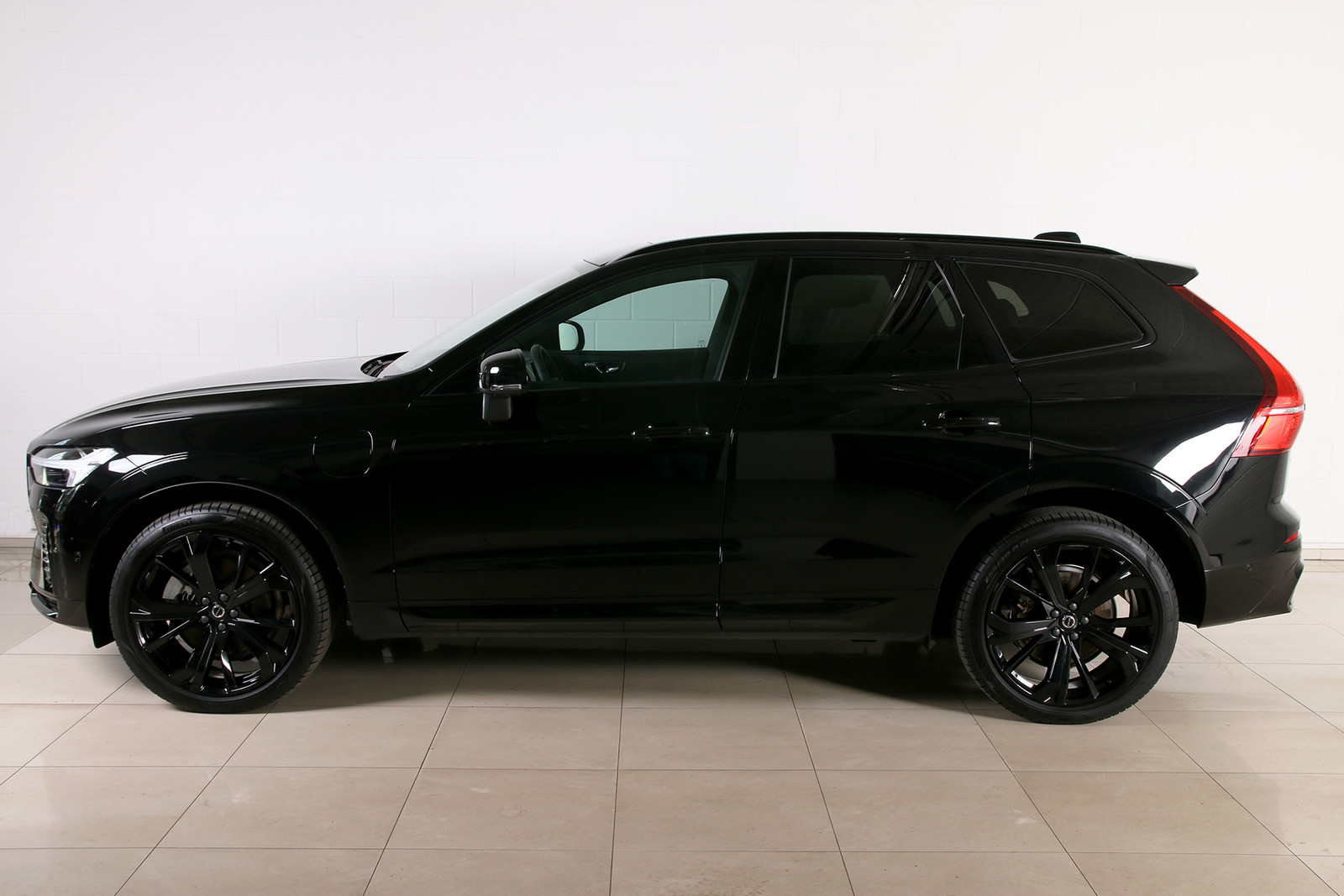 Volvo XC60 2024, photo 3/10