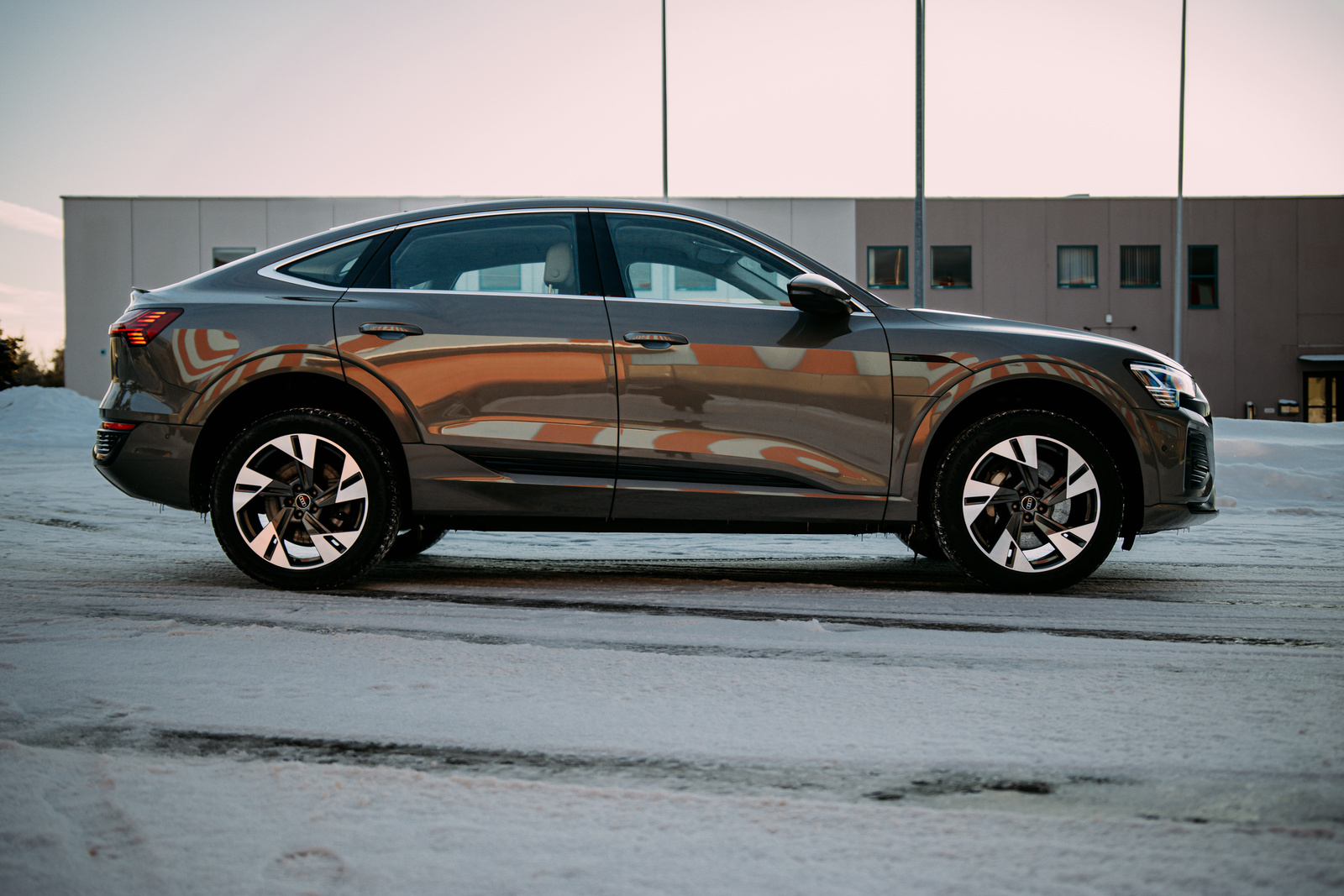 Audi Q8 2023, kuva 5/10
