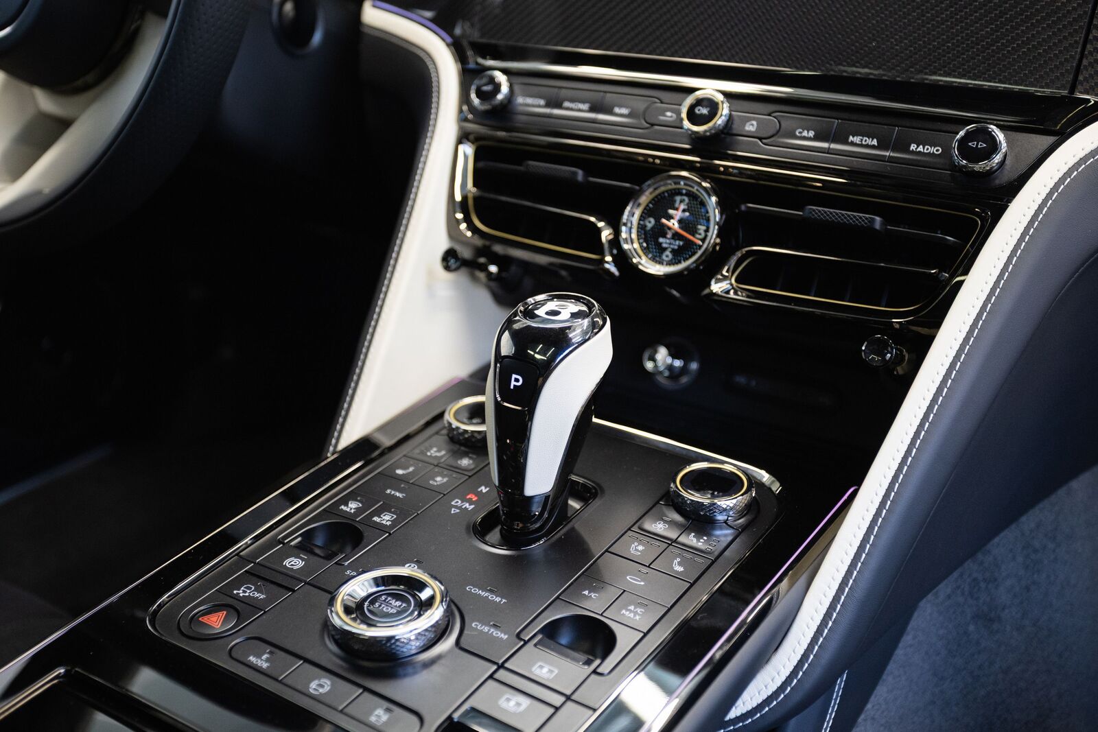 Bentley Flying Spur 2026, photo 7/19