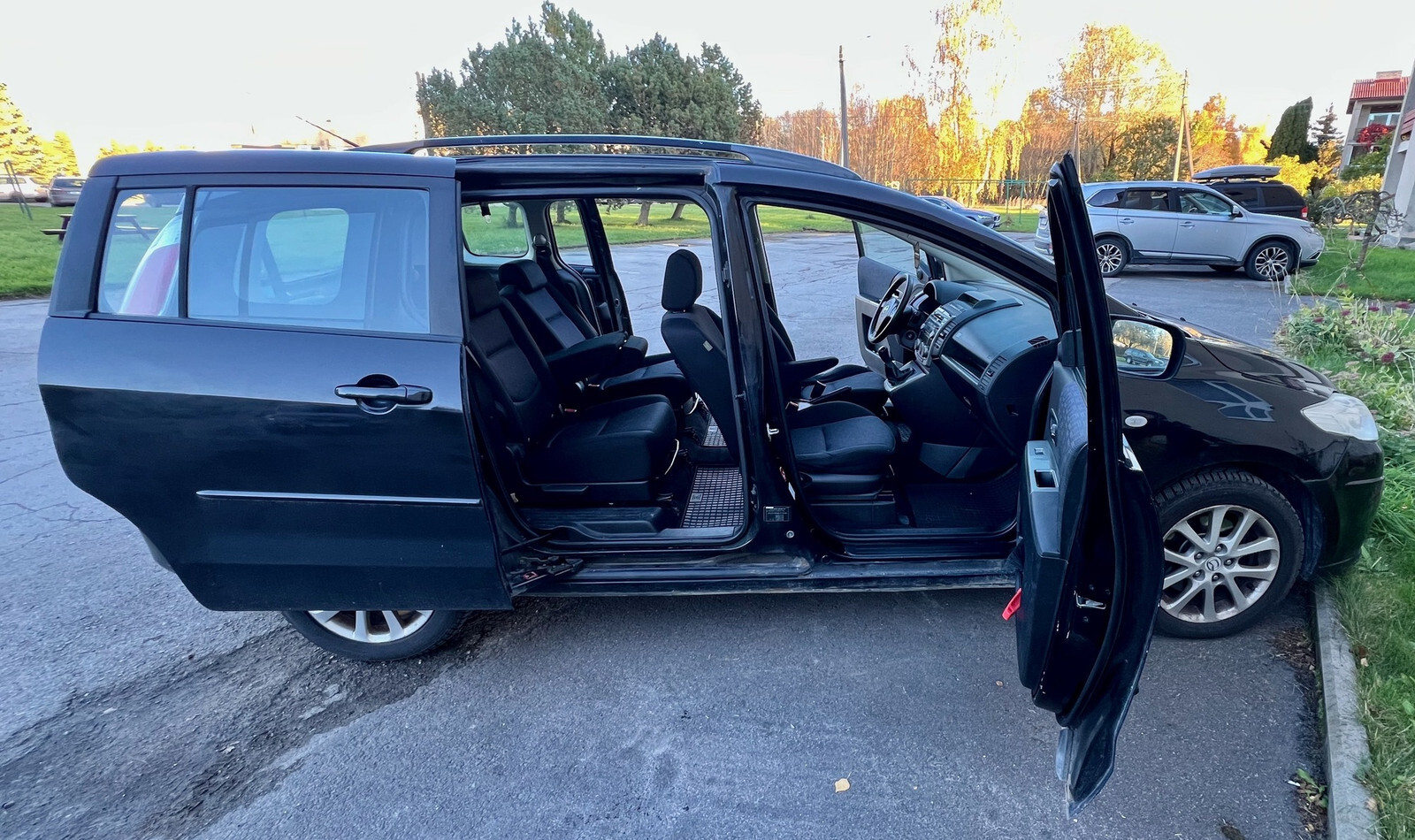 Mazda 5 2008, kuva 6/11