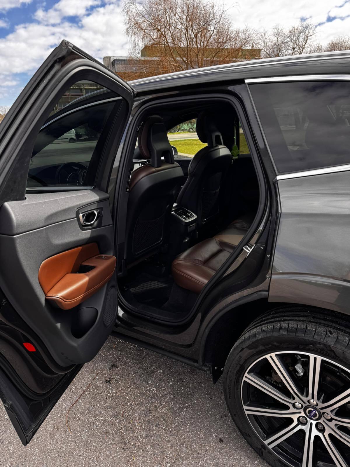 Volvo XC60 2018, photo 5/10