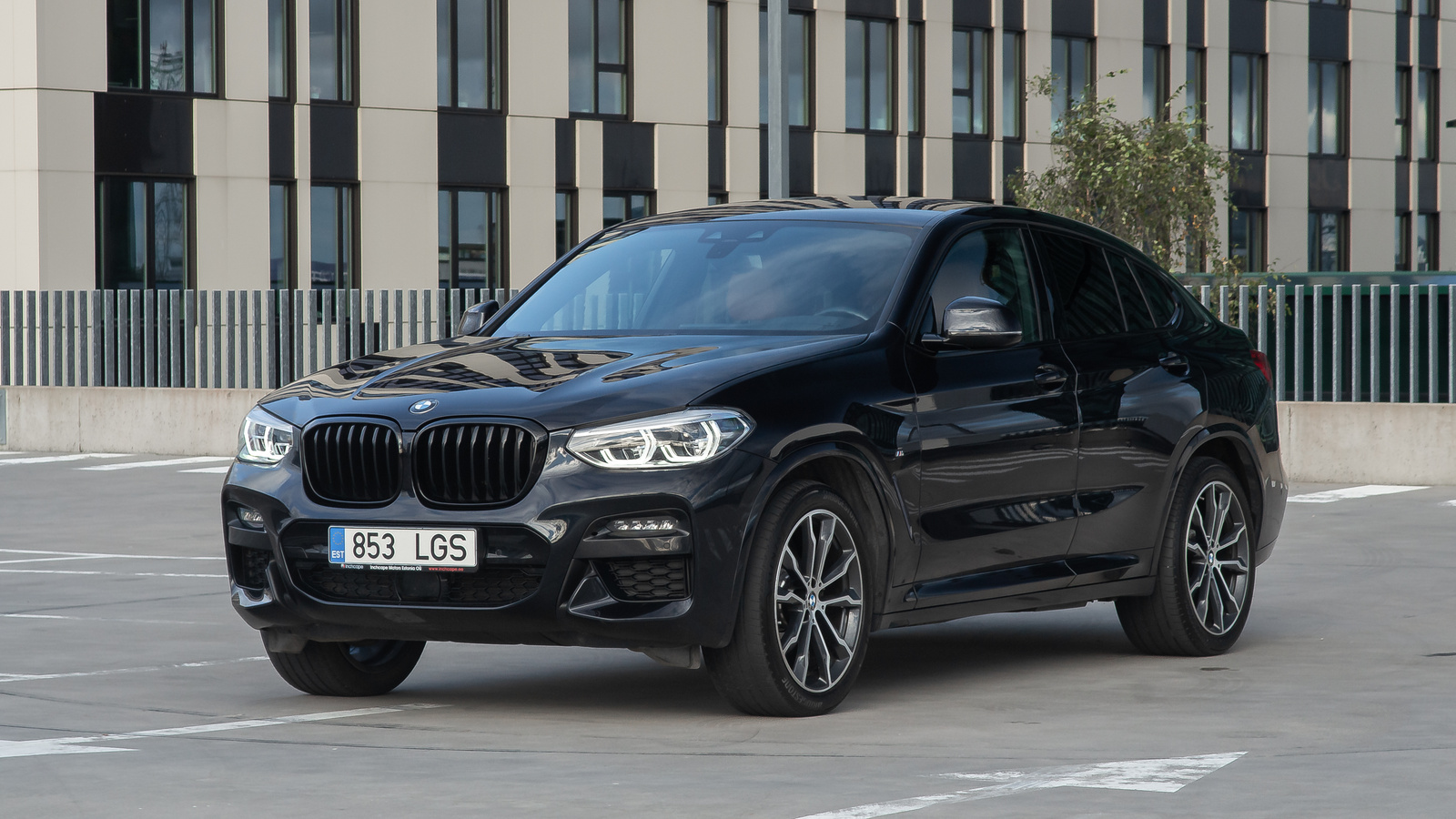BMW X4 M Pakett 2.0 135kW