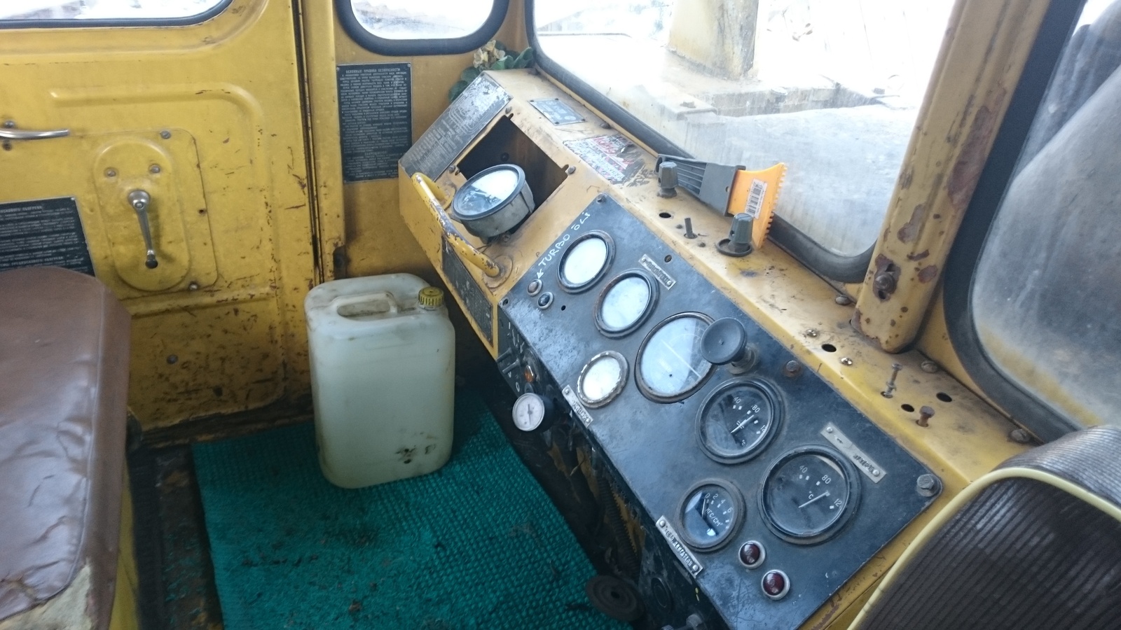 Kirovets K700A 1983, kuva 4/6