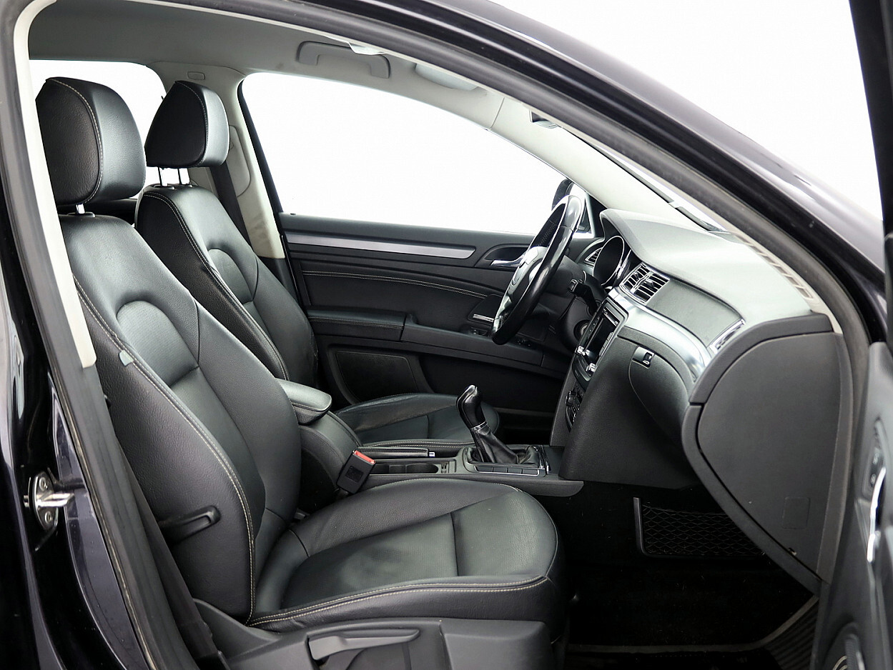Škoda Superb 2009, photo 6/7