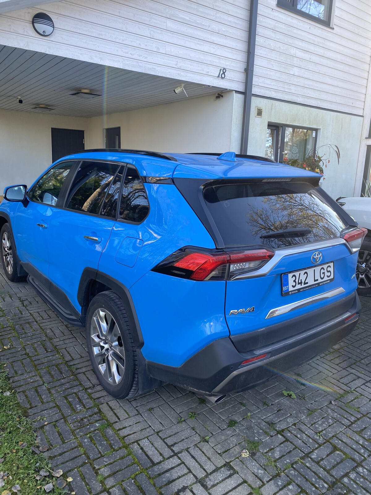 Toyota RAV4 2021, photo 4/6