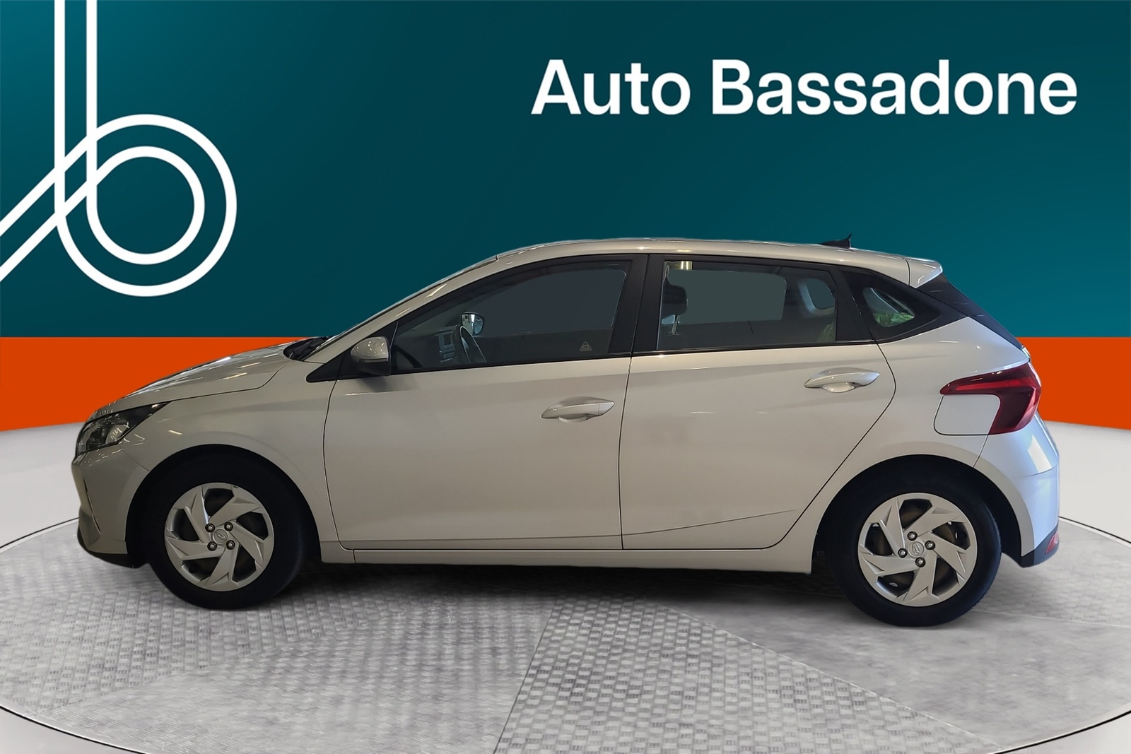 Hyundai i20 2021, kuva 2/10