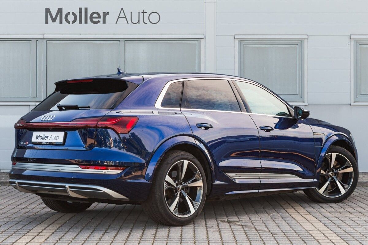 Audi e-tron 2023, photo 5/37