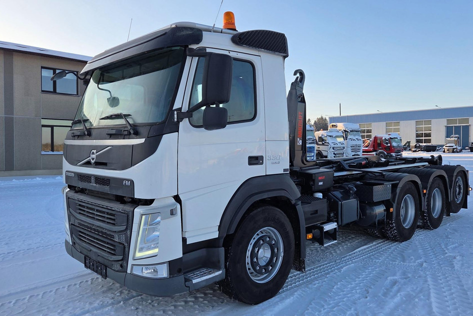 Volvo FM330 8X4*4  38000 km!, 2015, 250 kW, дизель, автомат