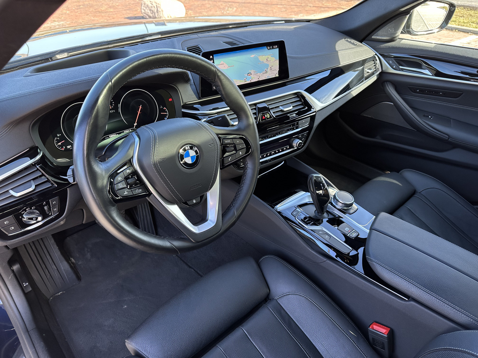 BMW 530 2019, photo 5/15
