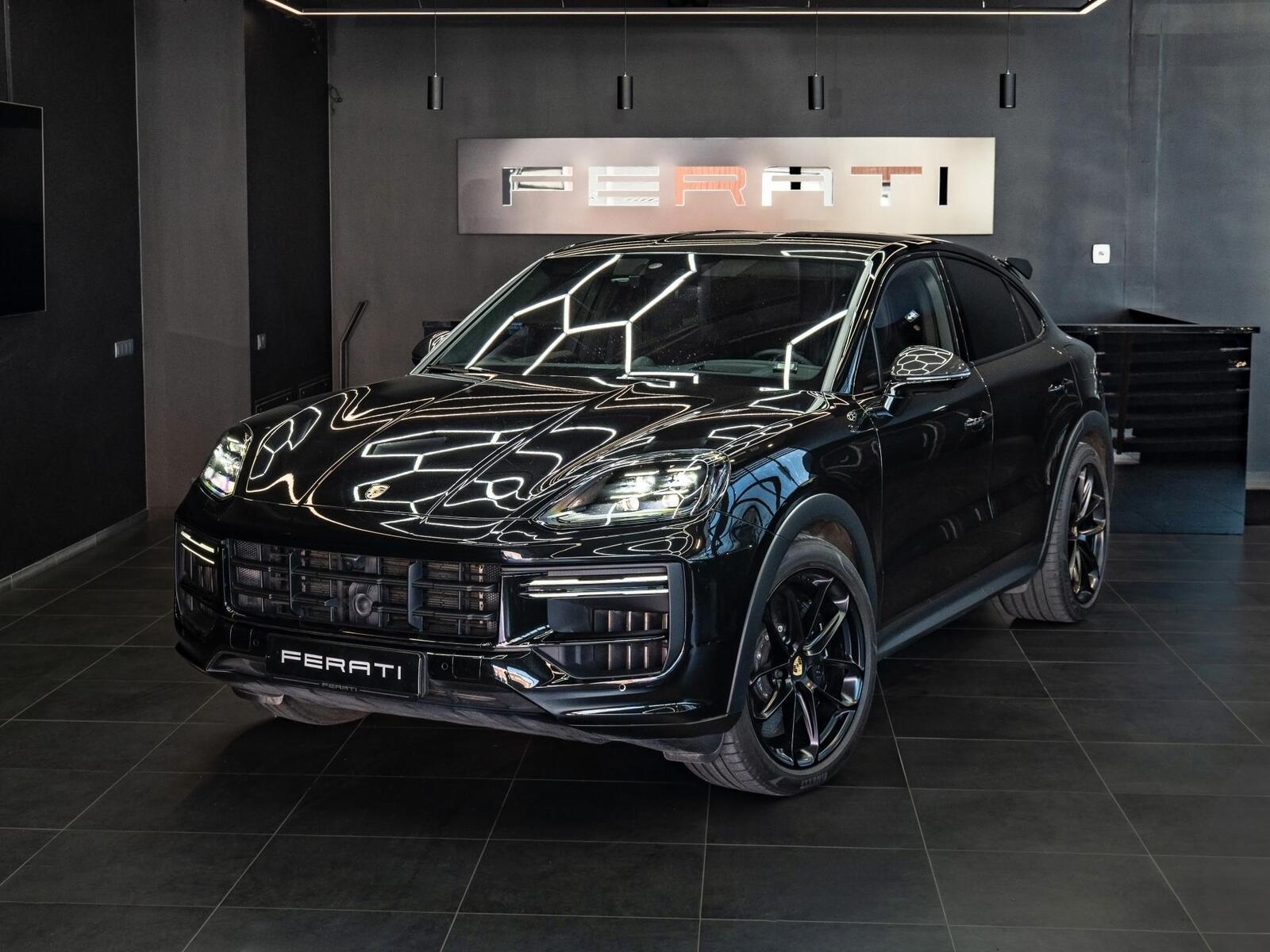Porsche Cayenne Turbo E-Hybrid GT 4.0 V8 441kW