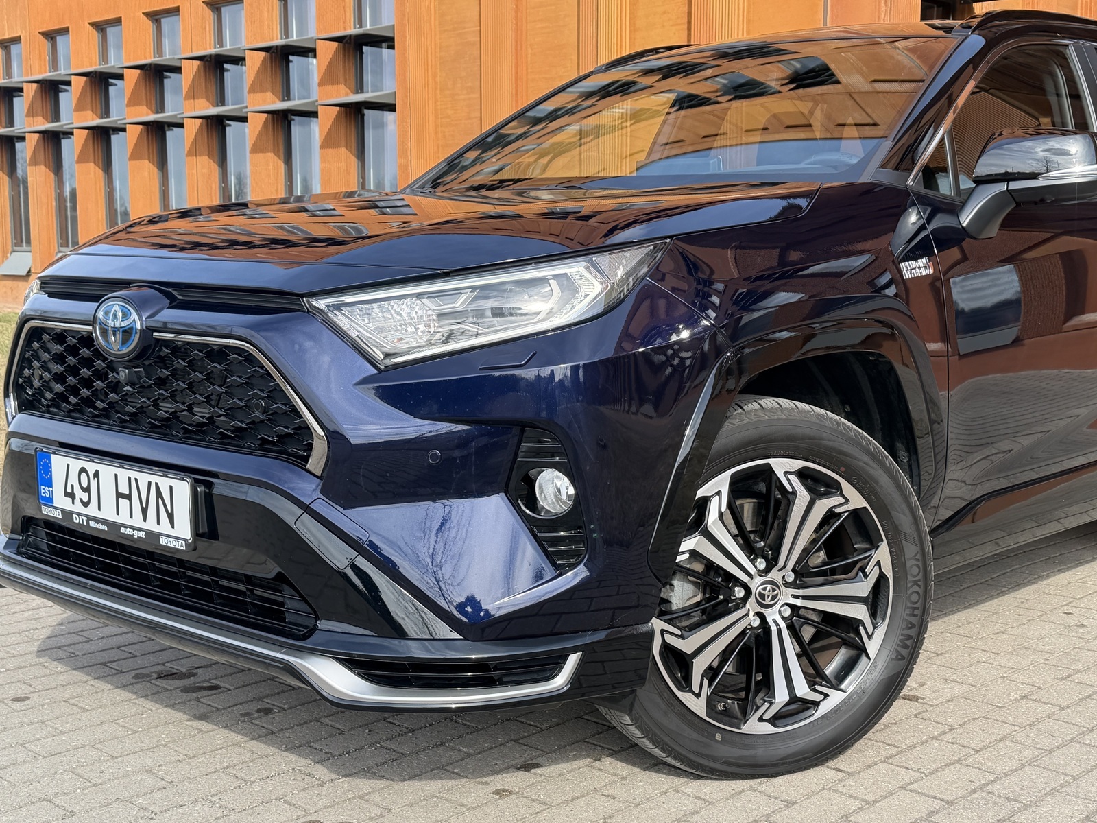 Toyota RAV4 2022, photo 6/10