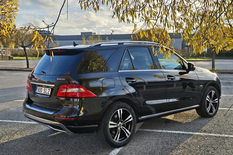 Mercedes-Benz ML 350, 2012, 3.0, 190 kW, diesel, automatic, all-wheel drive