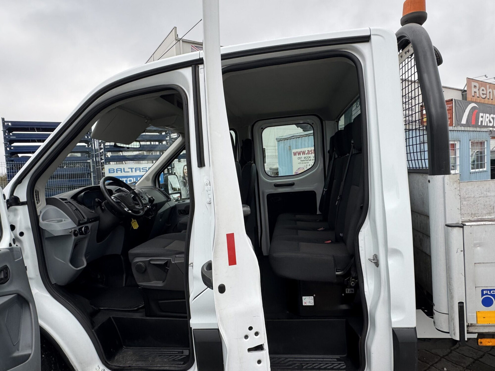 Ford Transit 2015, kuva 4/13