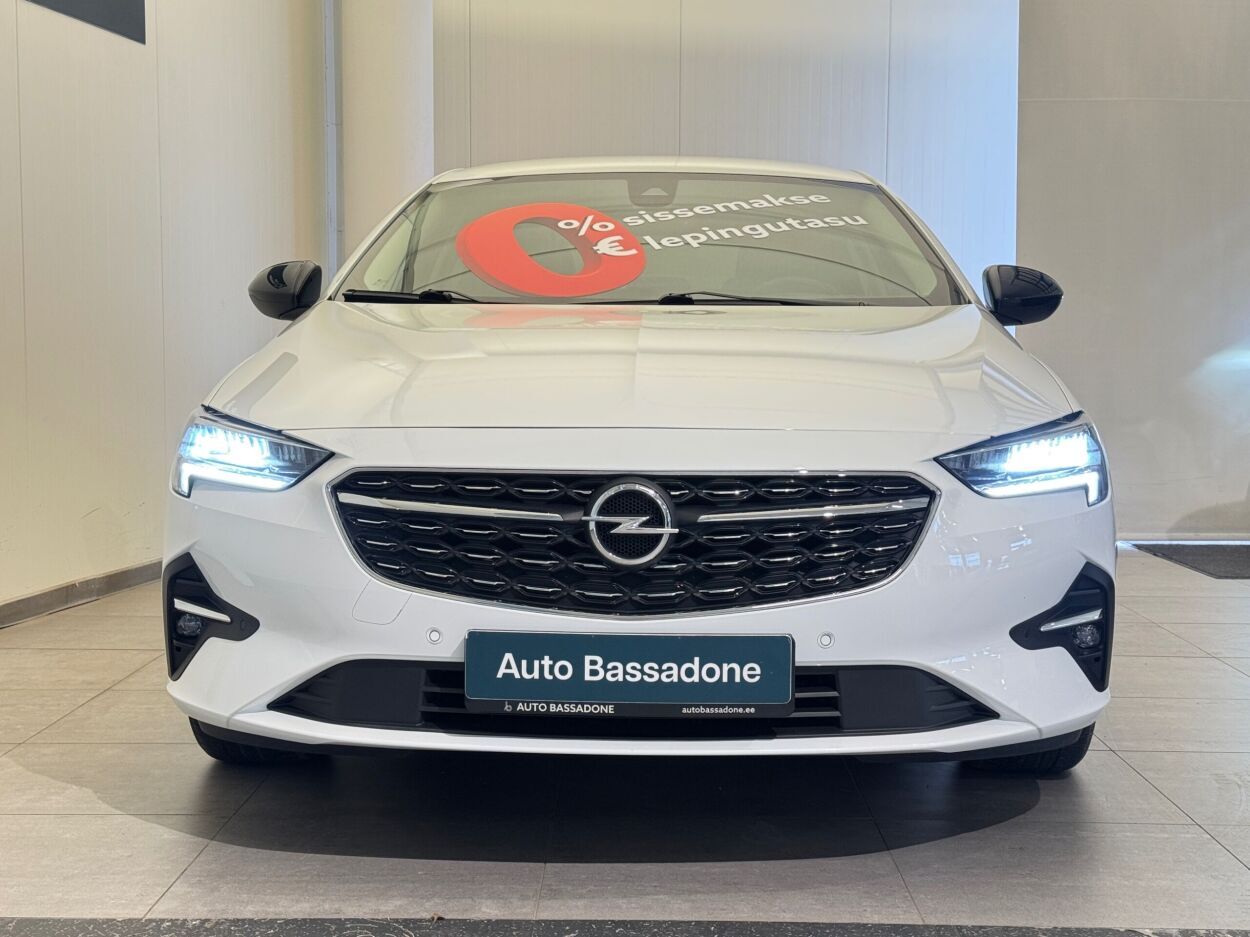 Opel Insignia 2022, photo 2/30