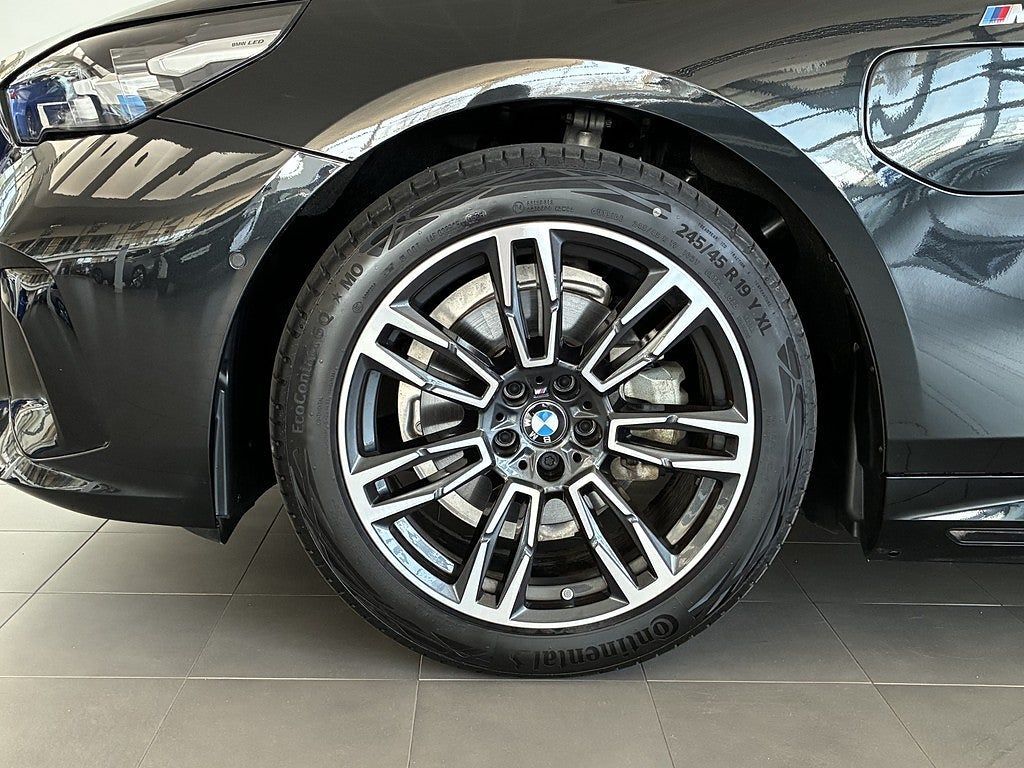 BMW i5 2024, photo 4/29