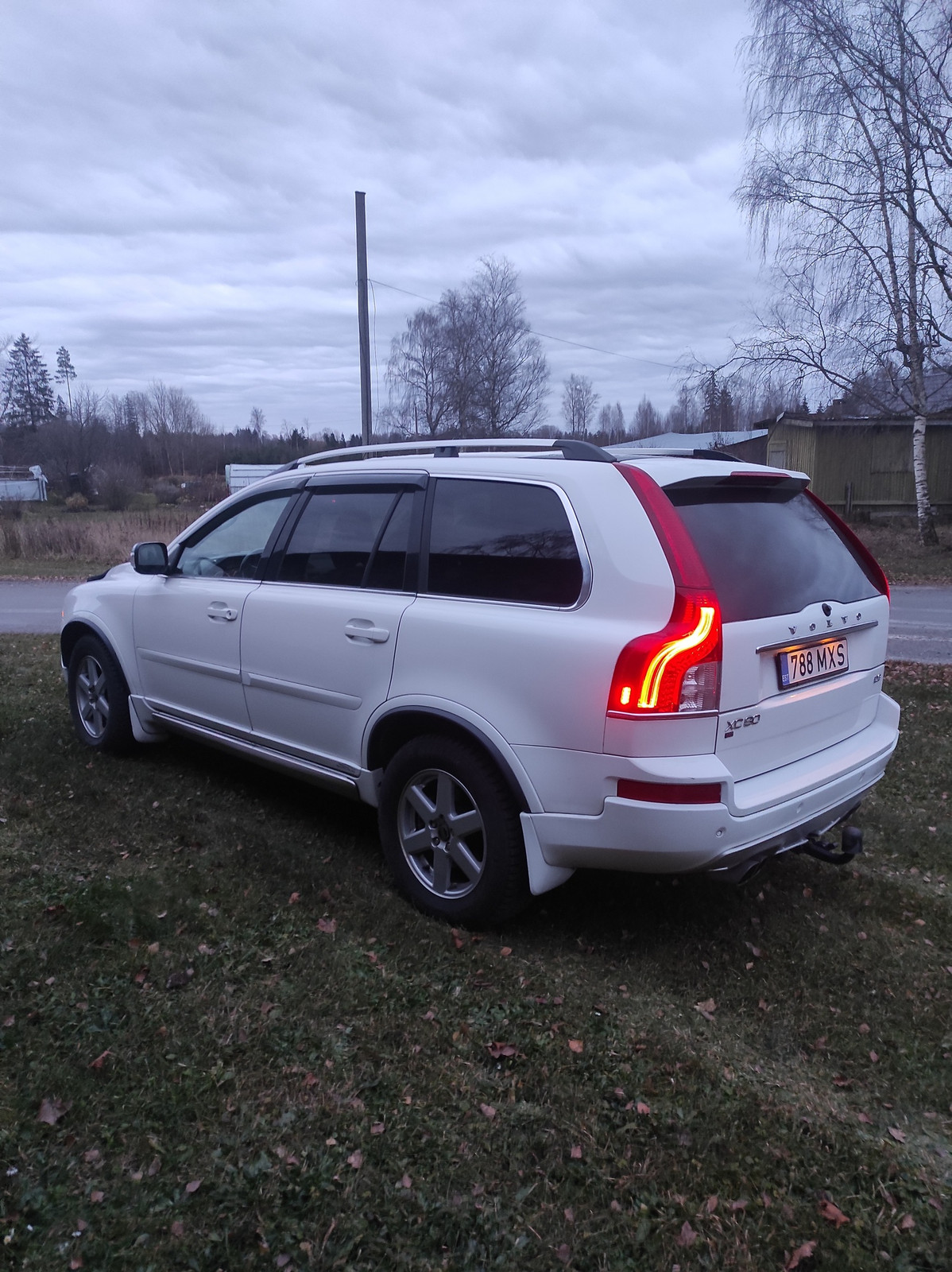 Volvo XC90 2011, photo 2/9