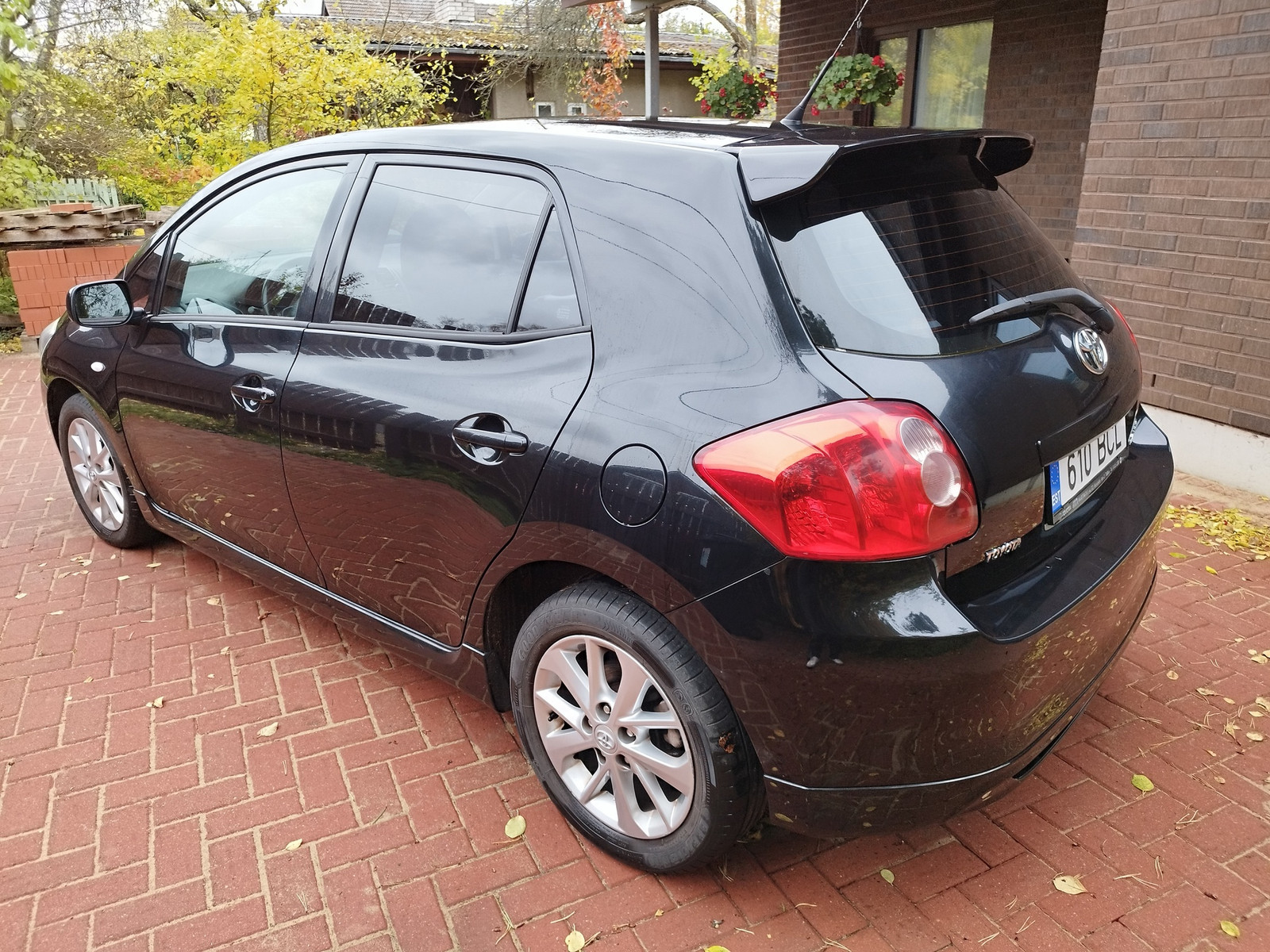 Toyota Auris 2010, photo 4/5