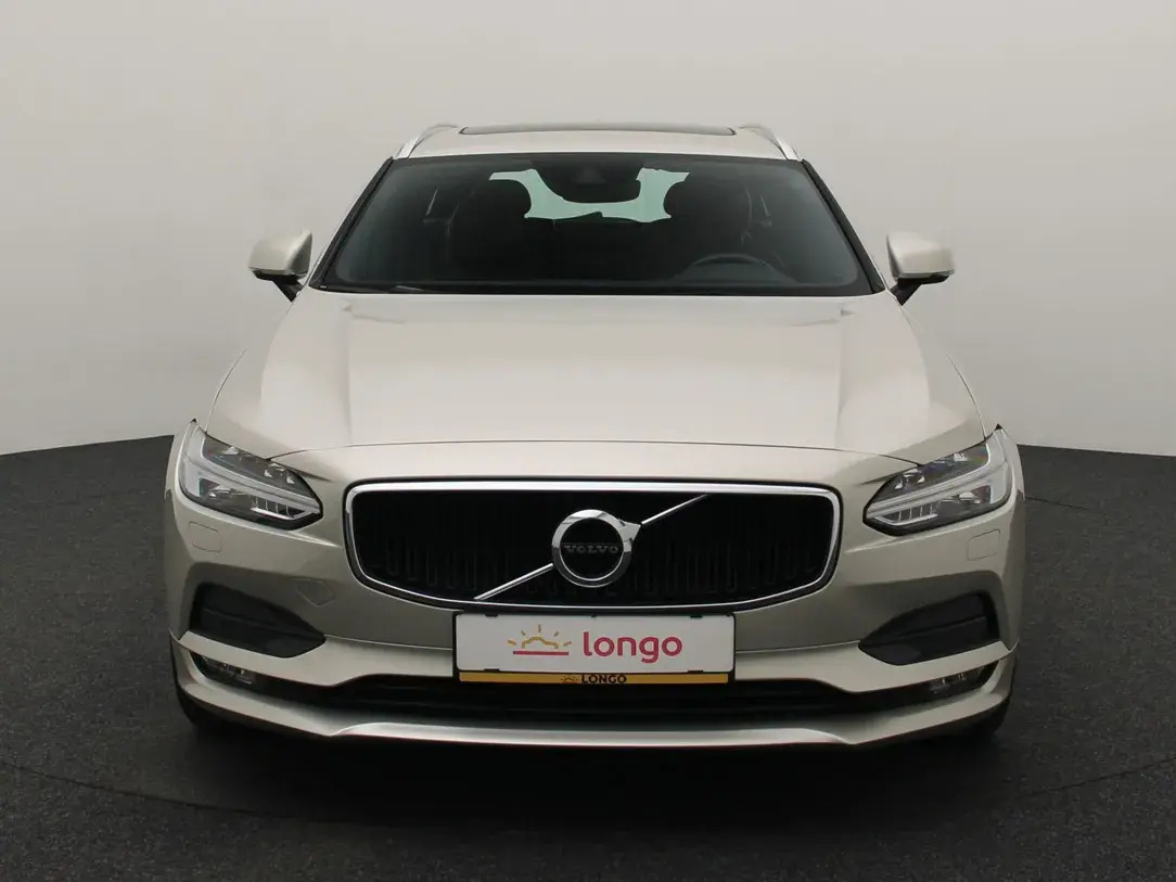 Volvo V90 Momentum 2.0 140kW 2017, photo 3/35