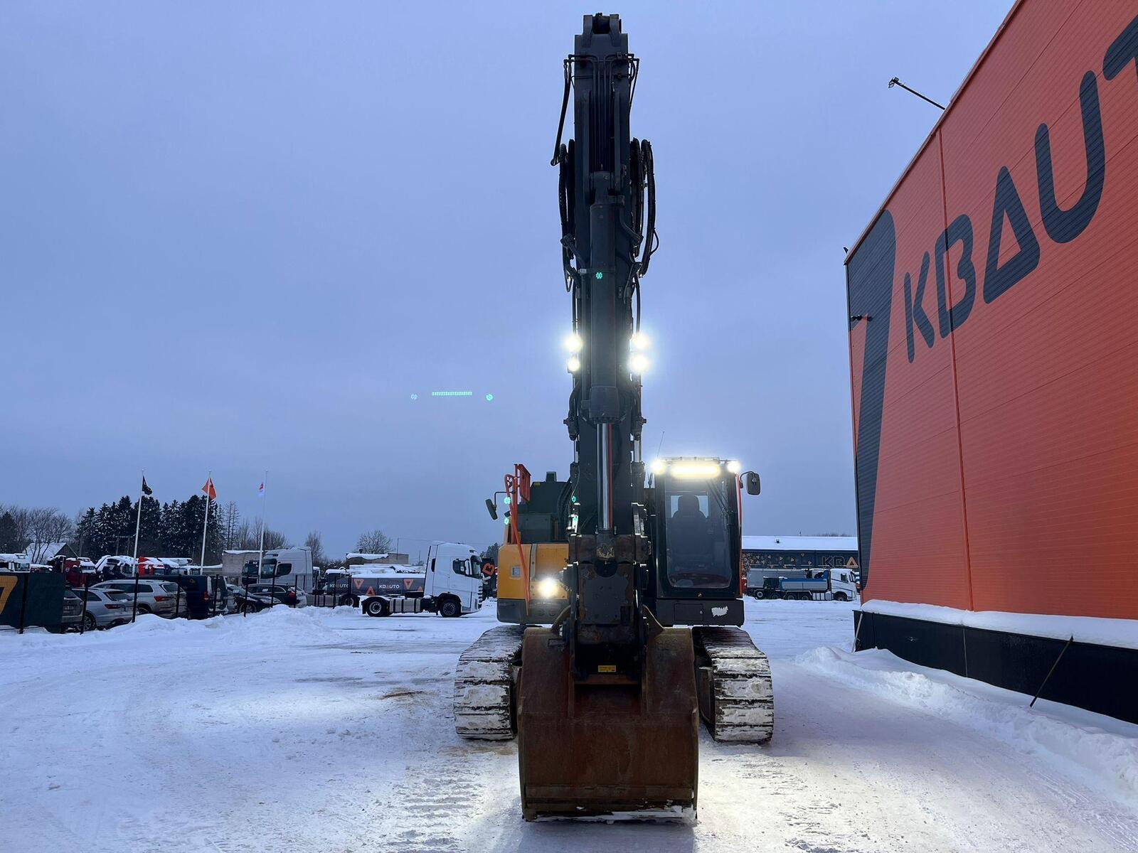Volvo ECR 355 EL, photo 2/26