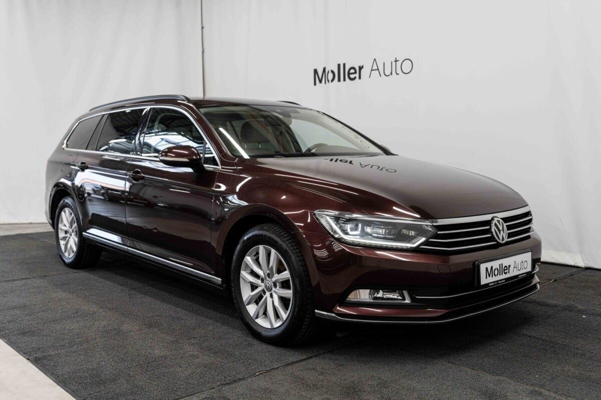 Volkswagen Passat 2017, photo 4/10