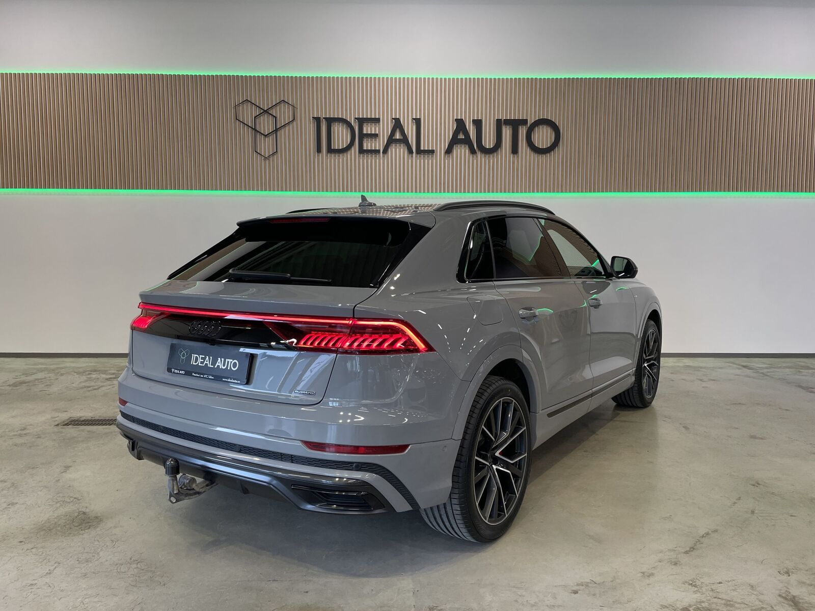 Audi Q8 2022, photo 4/10