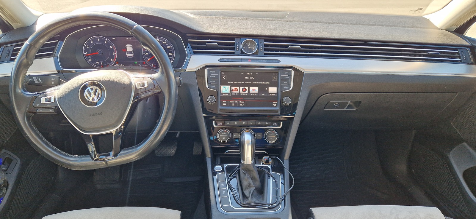 Volkswagen Passat 2015, photo 6/6