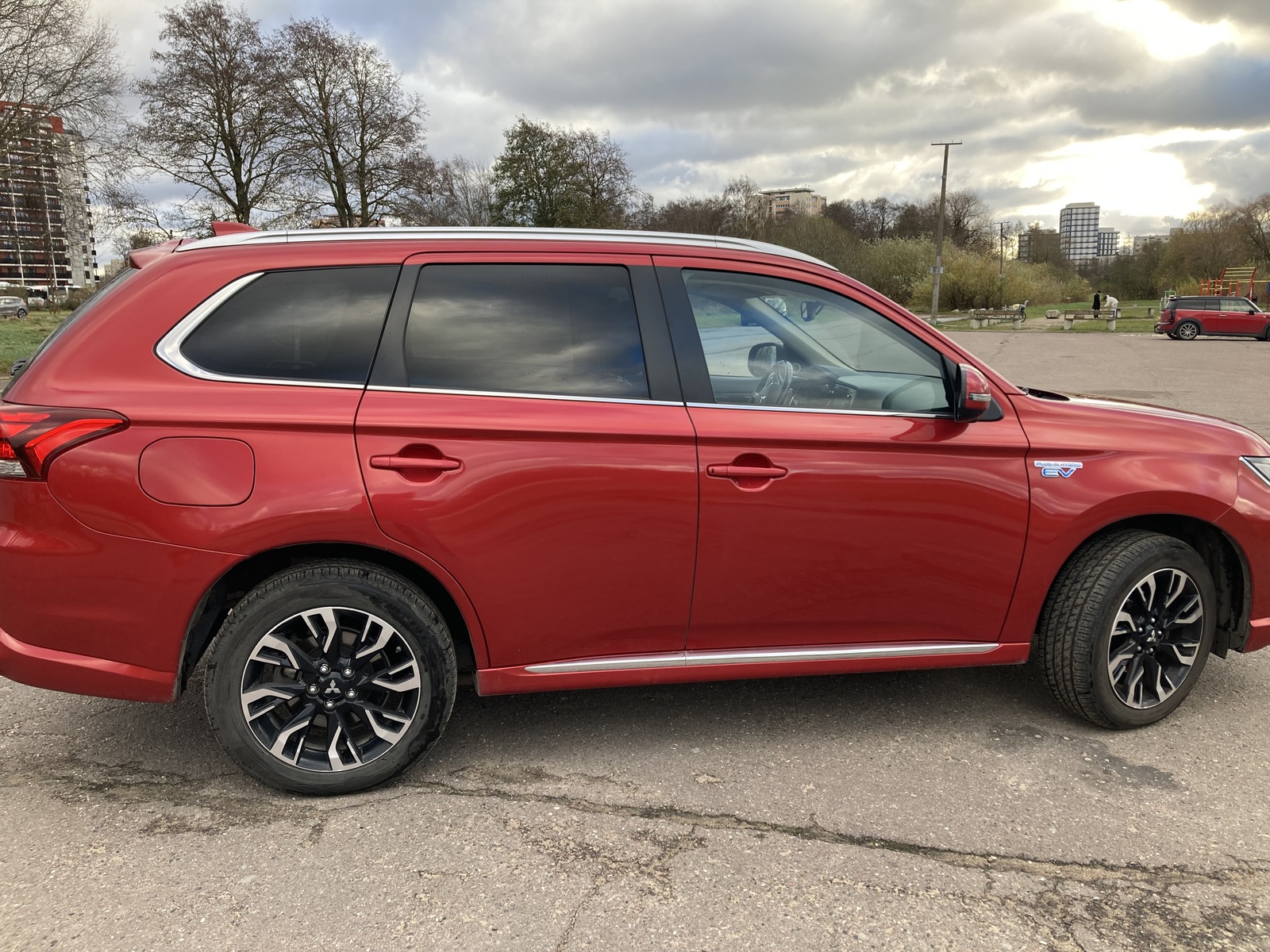 Mitsubishi Outlander 2017, kuva 2/10