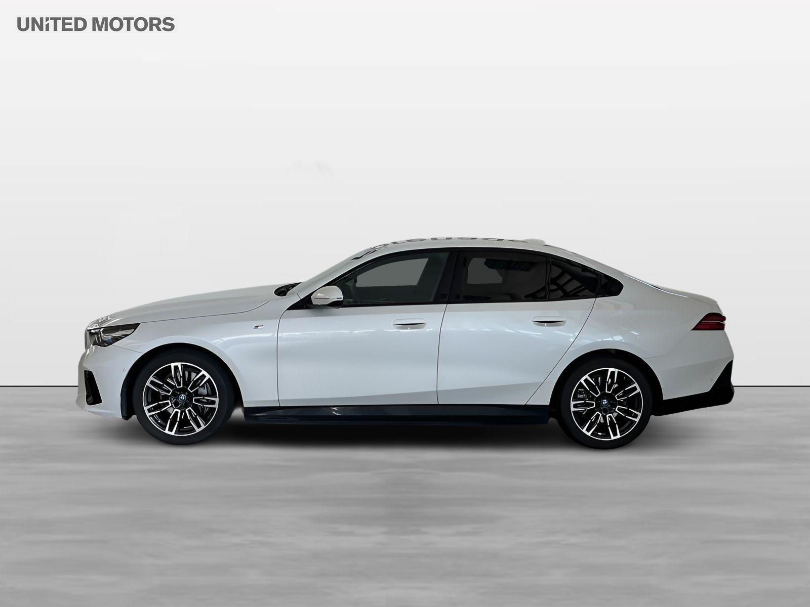 BMW i5 2024, photo 3/29