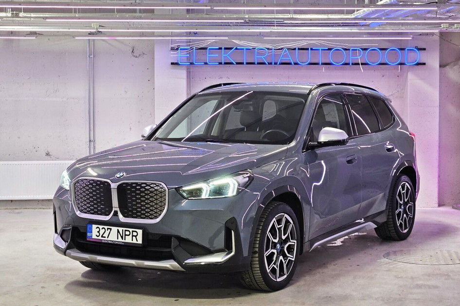 BMW iX1, 2024, 225 kW, электричество, автомат, полный привод