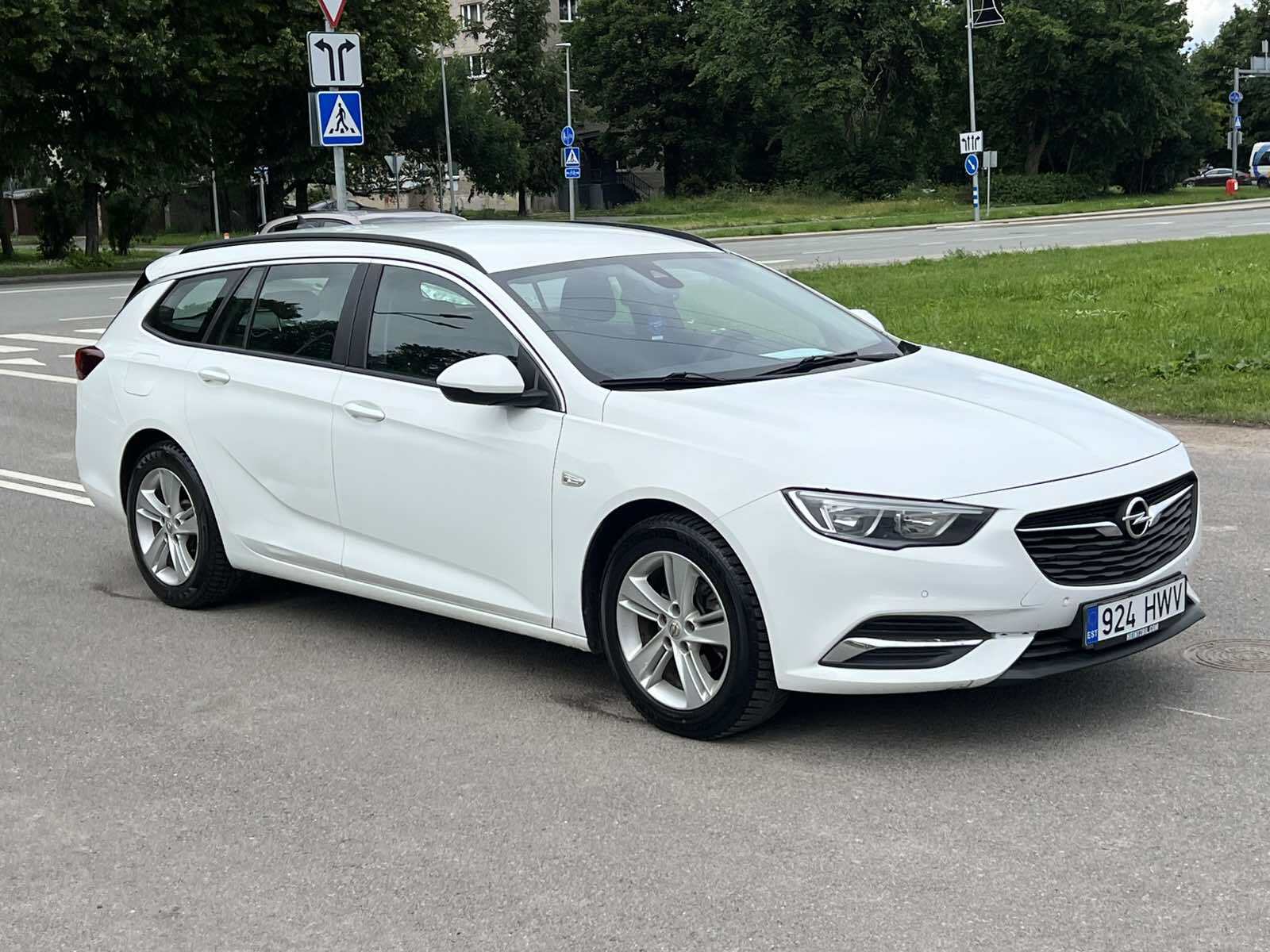 Opel Insignia 2019, photo 2/10