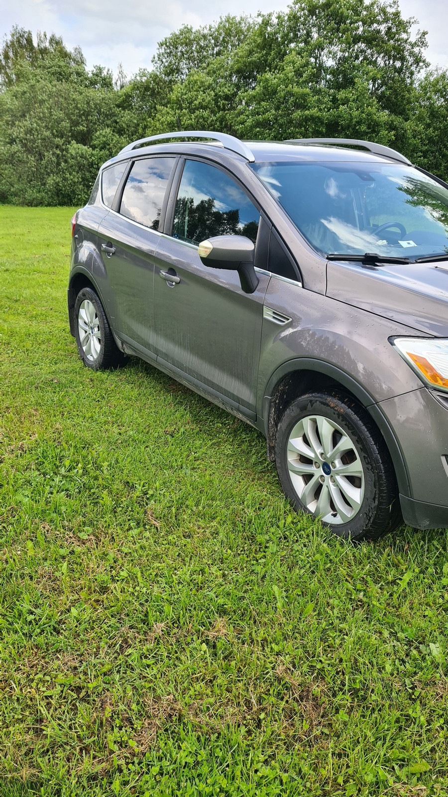 Ford Kuga 2013, photo 2/6