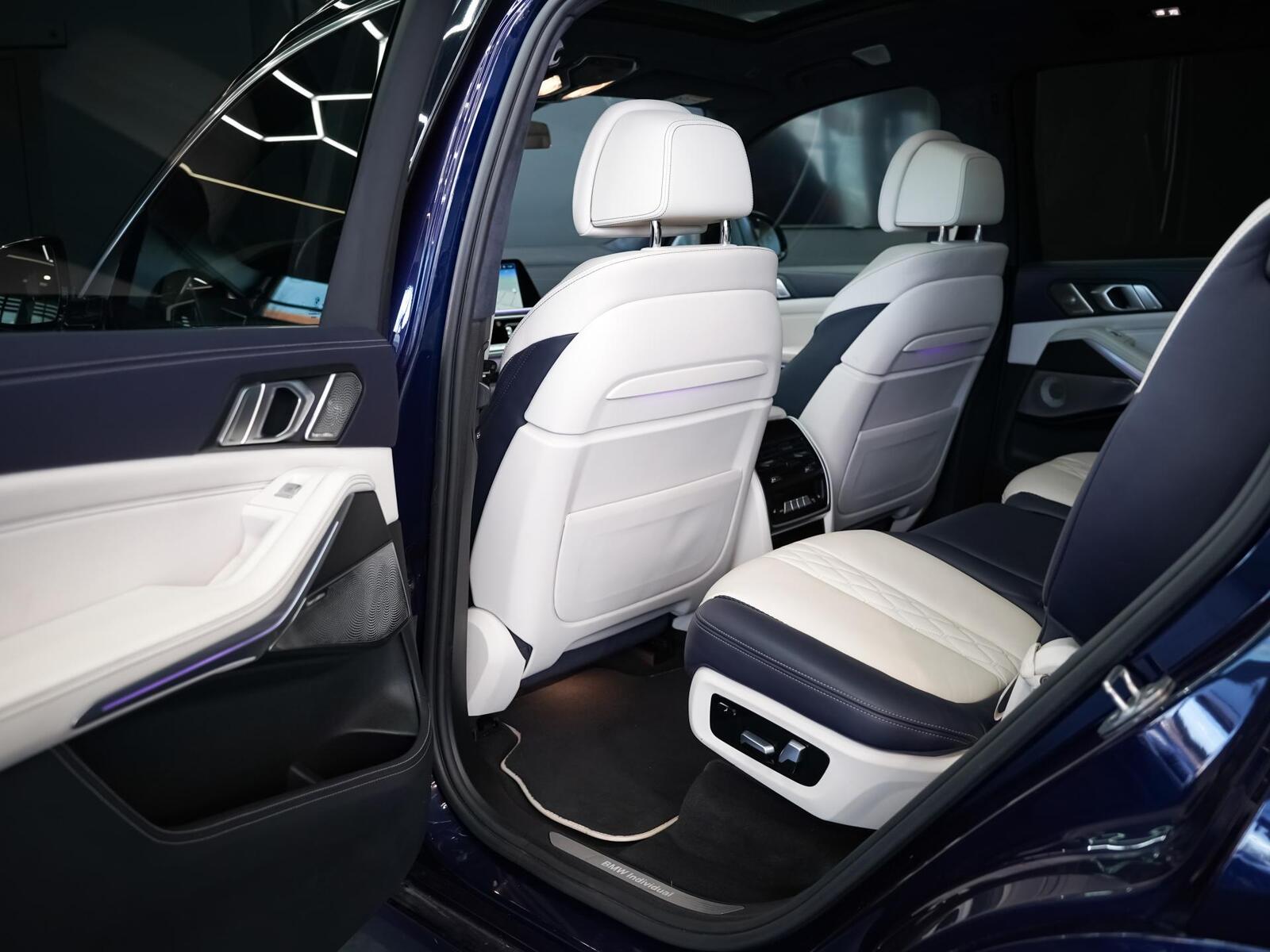 BMW X7 2021, photo 7/10