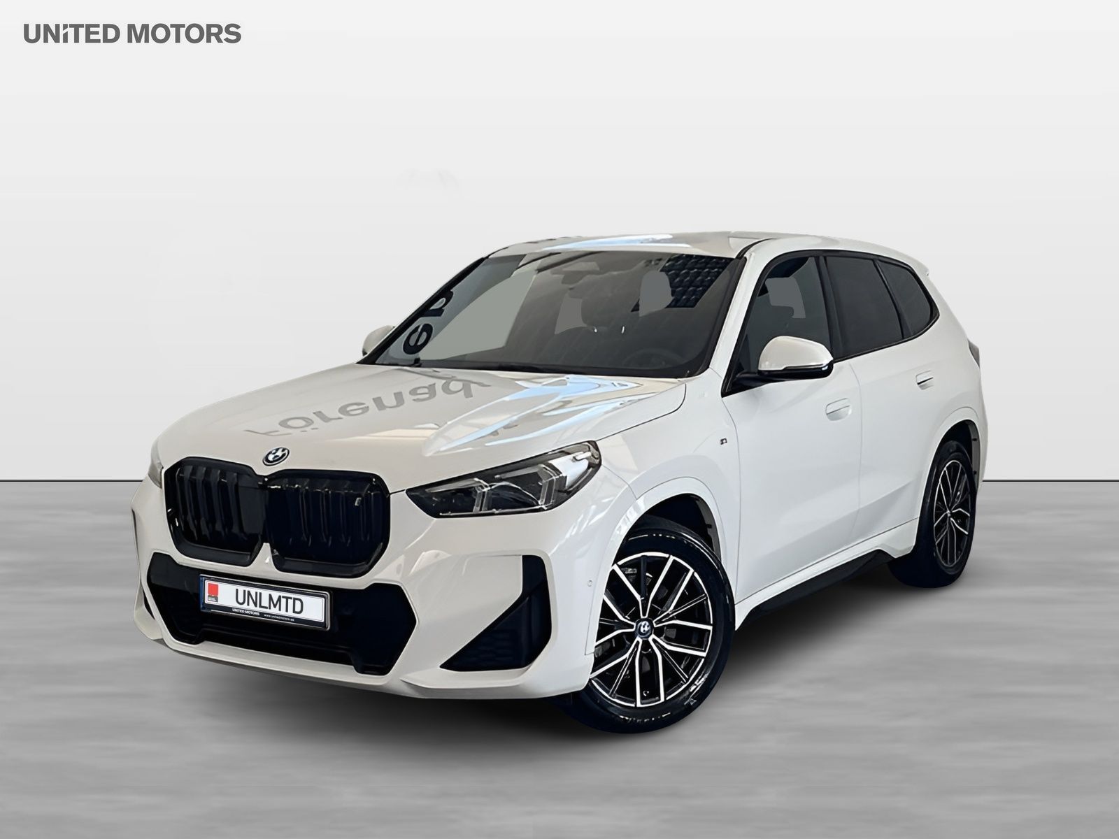 BMW iX1