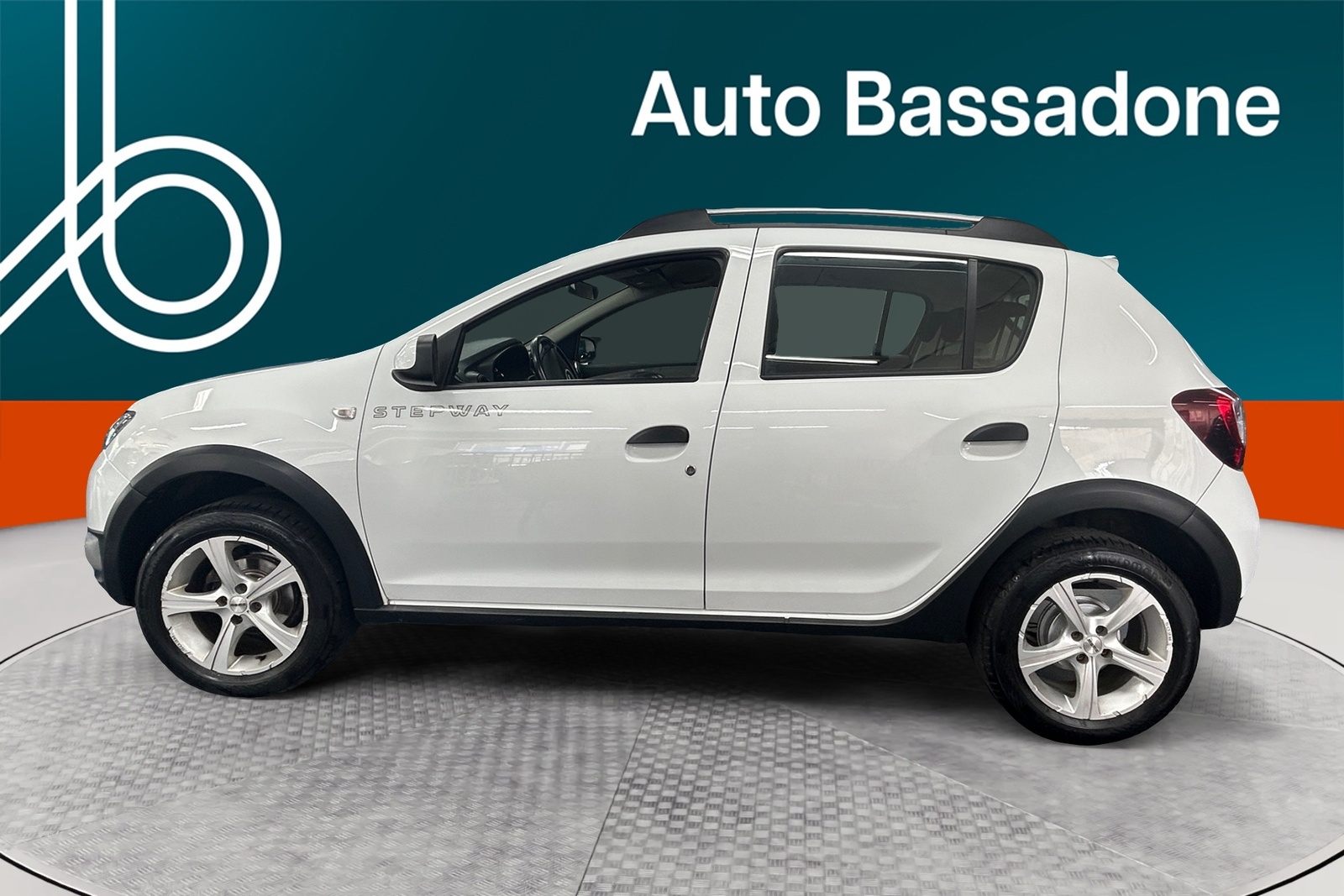 Dacia Sandero 2014, kuva 2/10