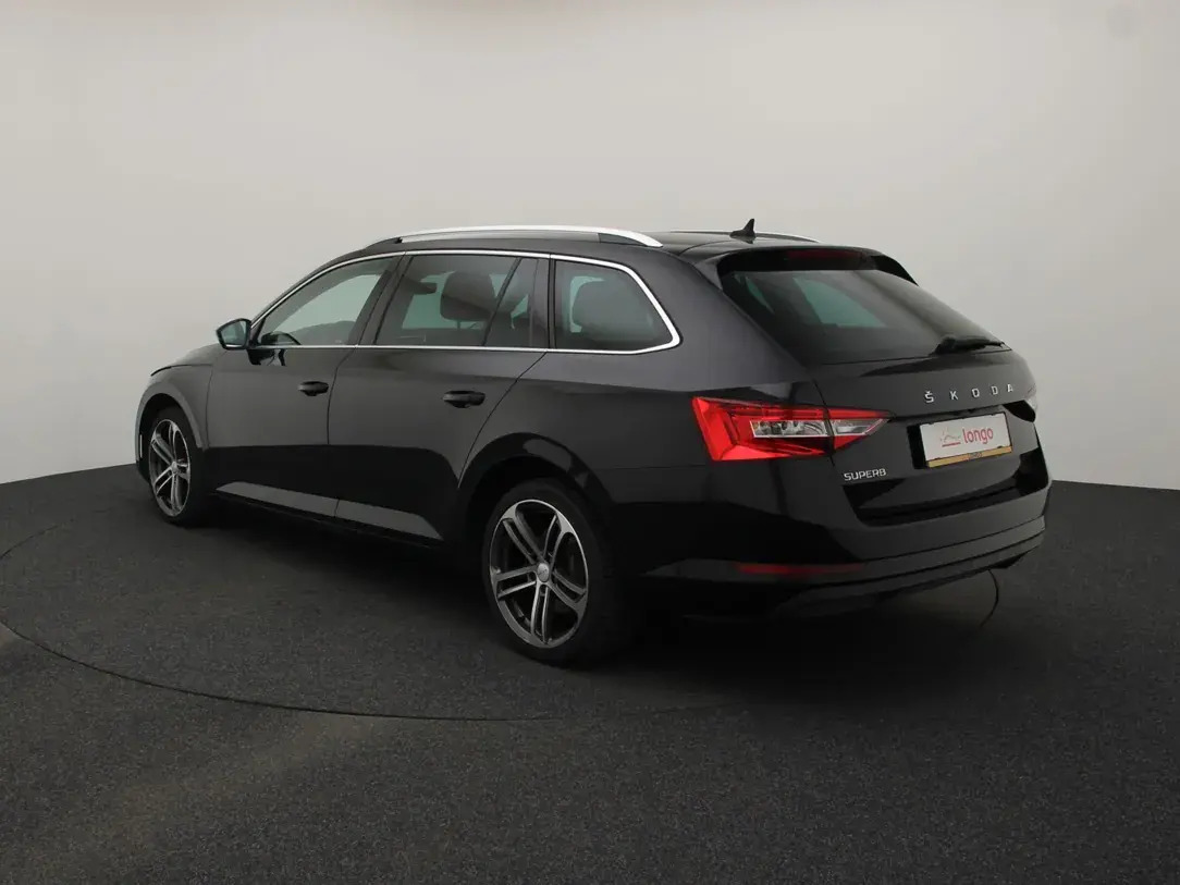 Škoda Superb 2020, photo 7/35