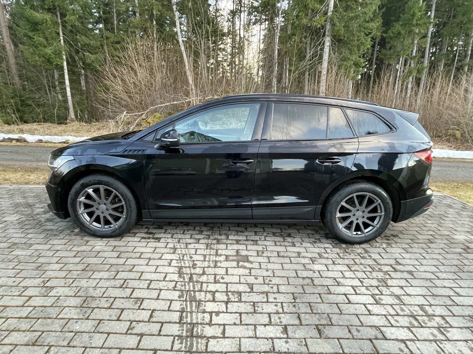 Škoda Enyaq 2022, photo 3/10