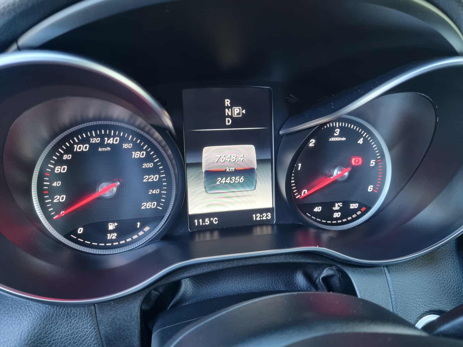 Mercedes-Benz 220 2014, kuva 7/11
