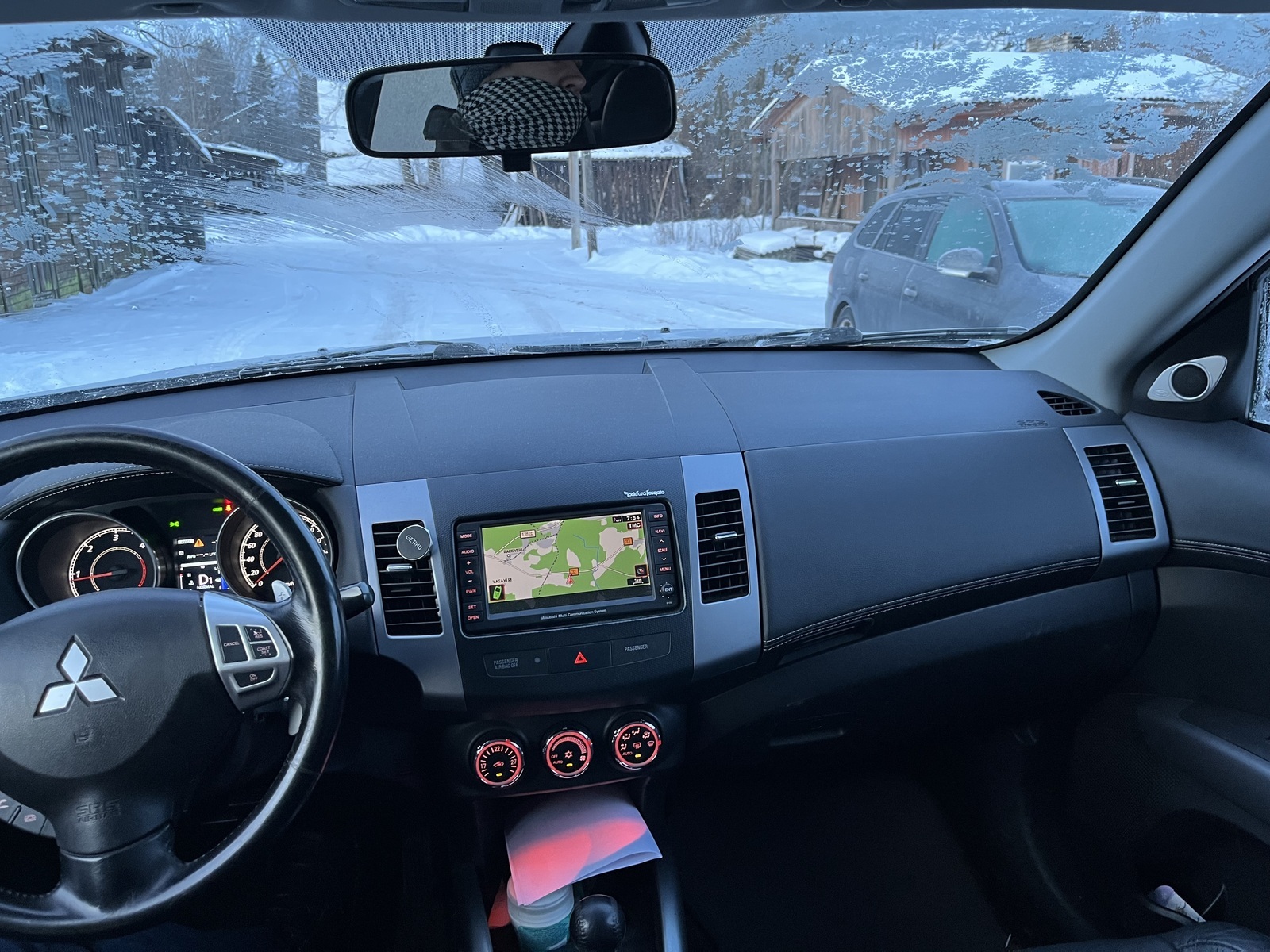 Mitsubishi Outlander CWB 2.2 115kW 2010, kuva 4/15