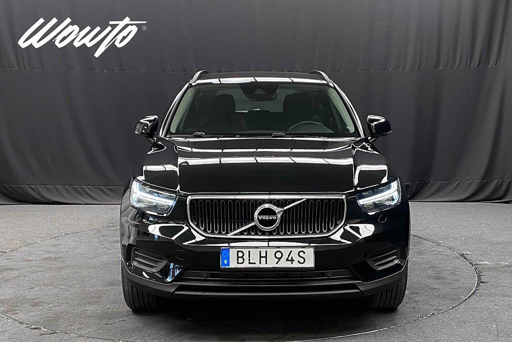 Volvo XC40 2020, photo 2/10