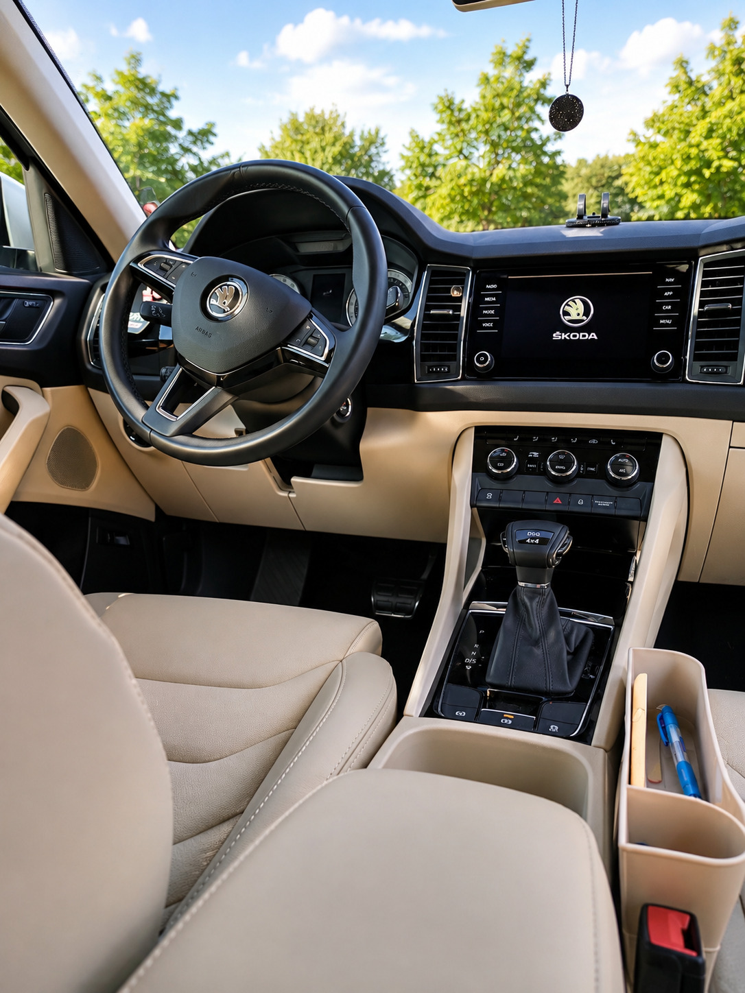 Škoda Kodiaq 2018, photo 2/7