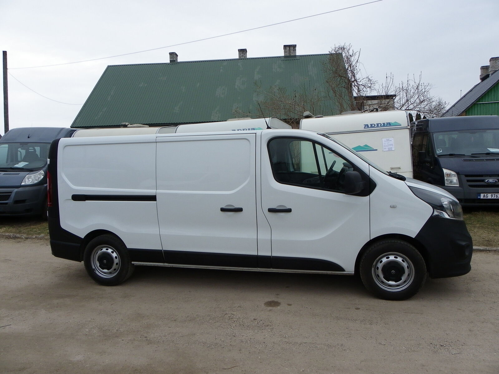 Opel Vivaro LONG 2019, kuva 4/16